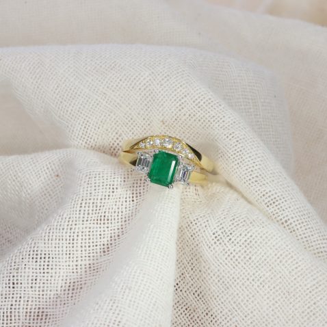 Emerald and Diamond ring by Heidi Kjeldsen Jewellery R1760, R979G white (2)