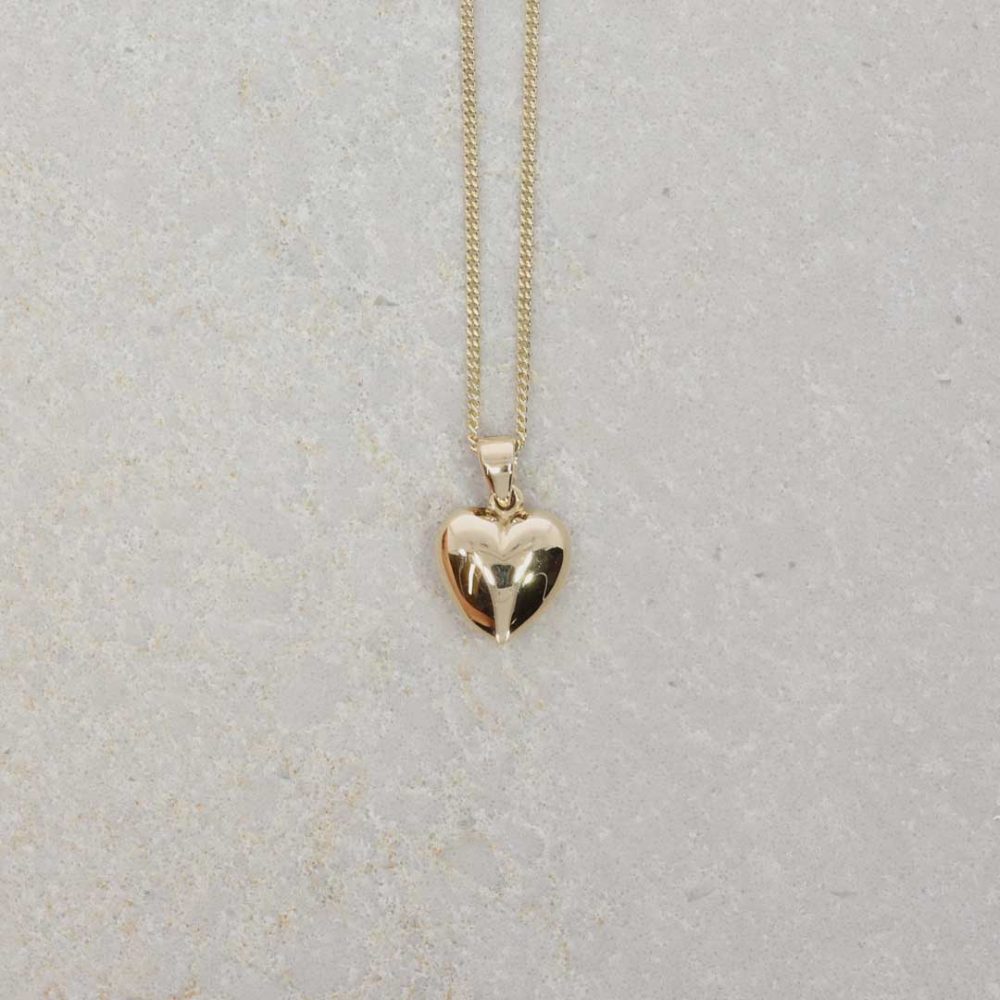 Heidi Kjeldsen Jewellery Tactile and Chubby Little Gold Heart Pendant P959 still