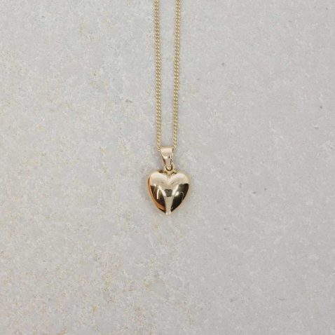 Heidi Kjeldsen Jewellery Tactile and Chubby Little Gold Heart Pendant P959 still