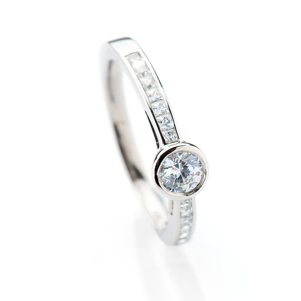 Heidi Kjeldsen Charming Diamond Ring R1101