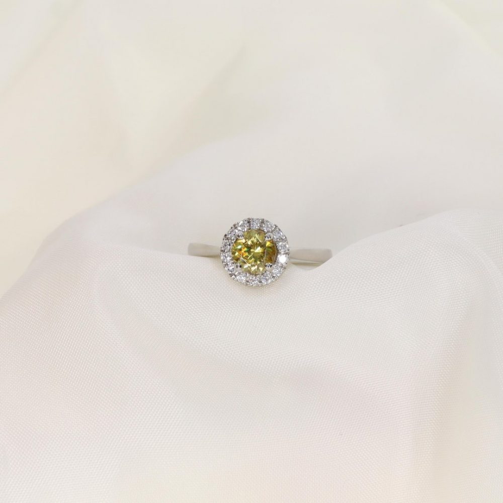 Burmese Sphene and Diamond ring By Heidi Kjeldsen jewellery R1278 stil 2