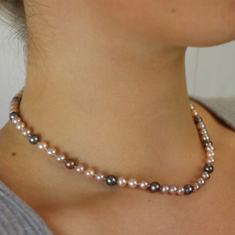 Lustrous Pink And Black Natural Cultured Pearl Necklace - NL1174-1 Heidi Kjeldsen Model