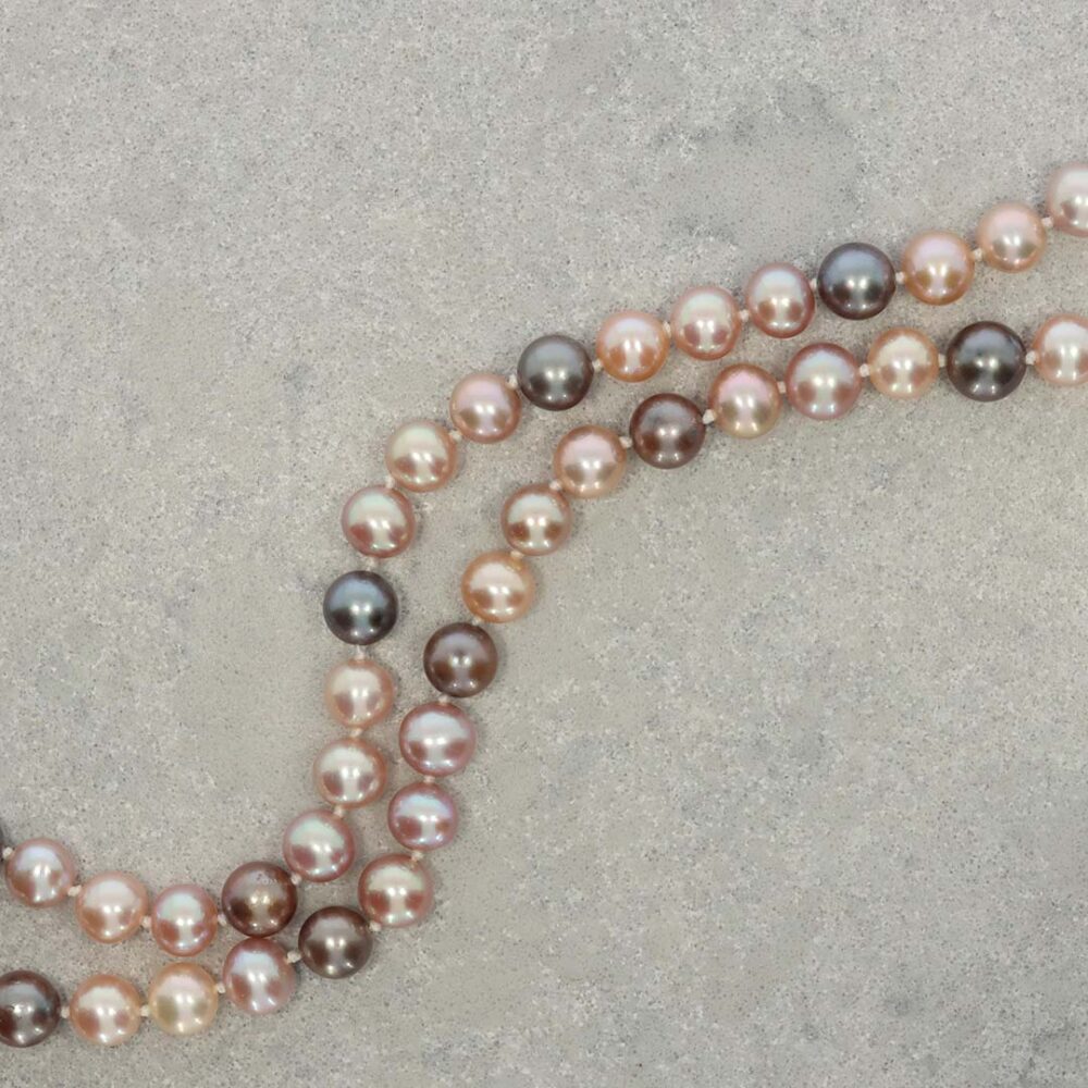 Grete Pink Grey Pearl Necklace Heidi Kjeldsen Jewellers NL1174 still