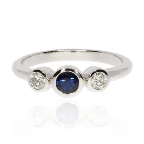 Gorgeous Sapphire and Diamond 18ct Gold Ring by Heidi Kjeldsen Jewellery R1527 Front