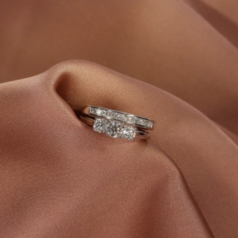 Diamond Three stone ring Heidi Kjeldsen Jewellery R1782 R1584