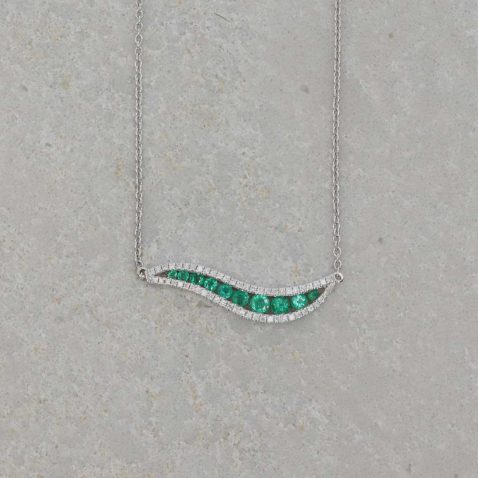 Exquisite Emerald and Diamond Necklace by Heidi Kjeldsen Jewellery NL1259 still