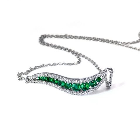 Exquisite Emerald and Diamond Necklace by Heidi Kjeldsen Jewellery NL1259 front view