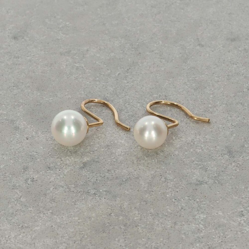 Margit Akoya Pearl Twist Earrings Heidi Kjeldsen Jewellers ER1987 still