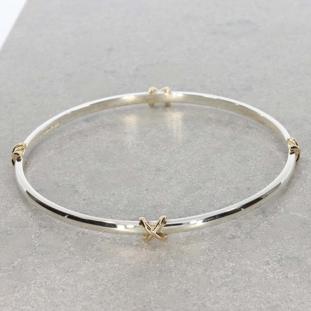 Tove Gold Silver Kiss Bangle Heidi Kjeldsen Jewellers BL1396 still