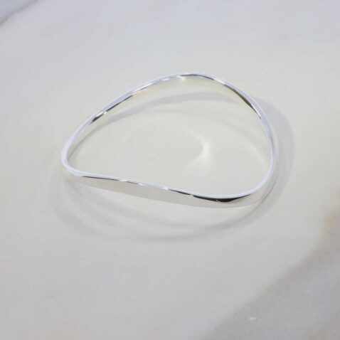 Silver Curved Bangle Heidi Kjeldsen Jewellery BL961 still