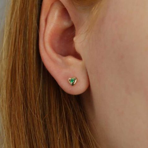 Jette Emerald Heart Earrings Heidi Kjeldsen Jewellery ER4695 model (1)