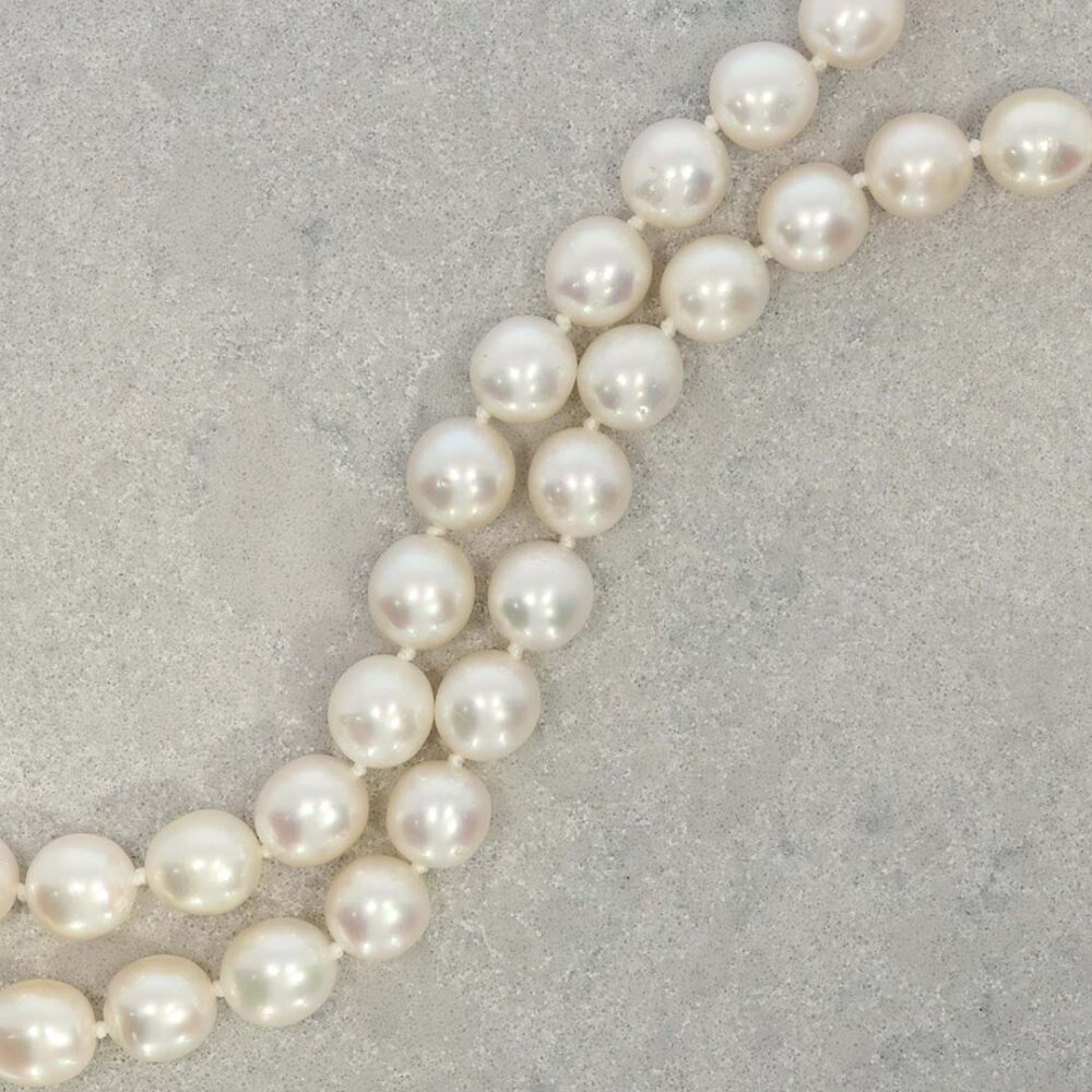 Margit Akoya Pearl 14ct Gold Necklace Heidi Kjeldsen Jewellers NL966 still