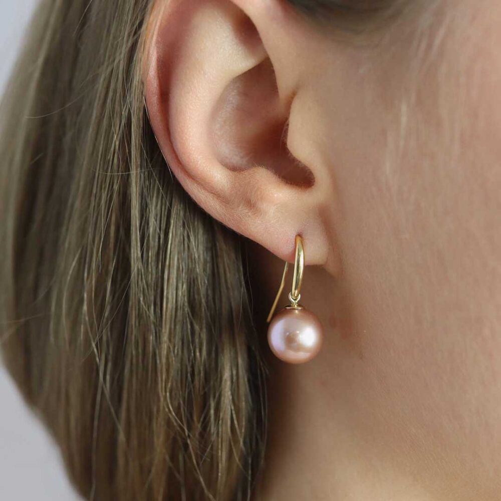 Alma-Pink-Pearl-Drop-Earrings-by-Heidi-Kjeldsen-Jewellery-ER4780-Model-5