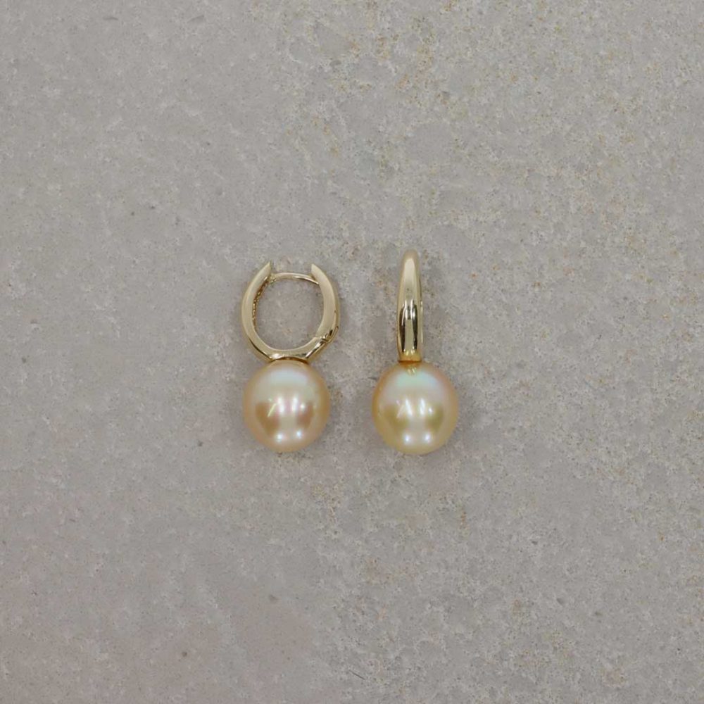 Golden South Sea Pearl and Gold Earrings Heidi Kjeldsen Jewellery ER4775 still