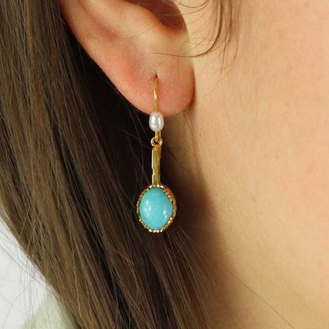 Heidi Kjeldsen Jewellery Turquoise and Pearl Earrings ER4781 model2 (2)