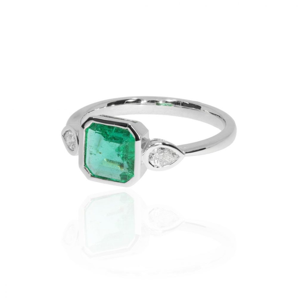 Emerald and Diamond Ring by Heidi Kjeldsen Jewellery R1777 side