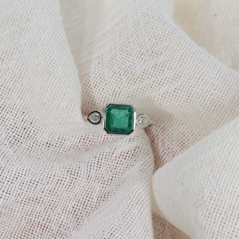 Emerald and Diamond Ring Heidi Kjeldsen Jewellery R1777 white
