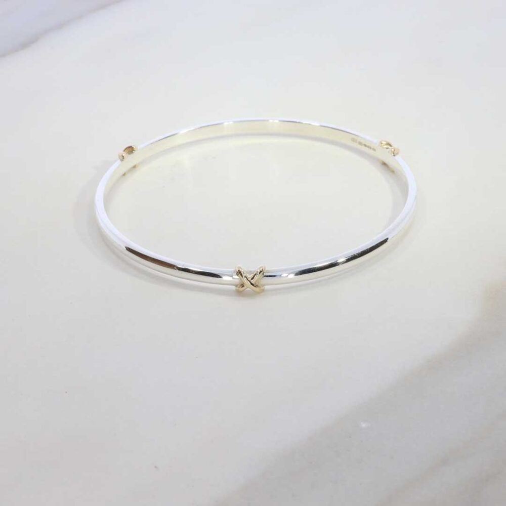 Tove Three Gold Kiss Bangle Heidi Kjeldsen Jewellery BL4079 still