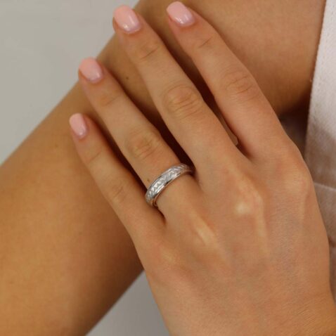 Ulf Wedding Ring heidi Kjeldsen jewellery R1829 Model