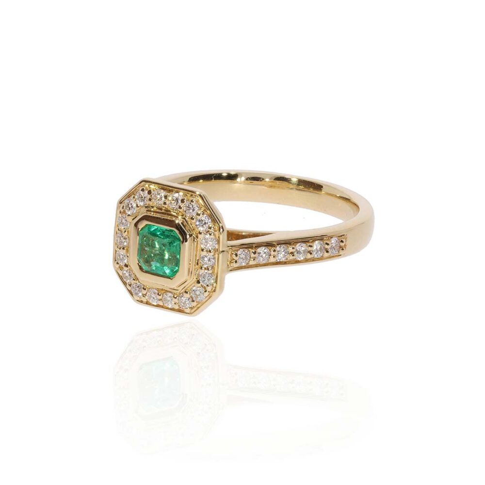 Jette Emerald and Diamond Yellow Gold Cluster Ring Heidi Kjeldsen Jewellery R1816 side