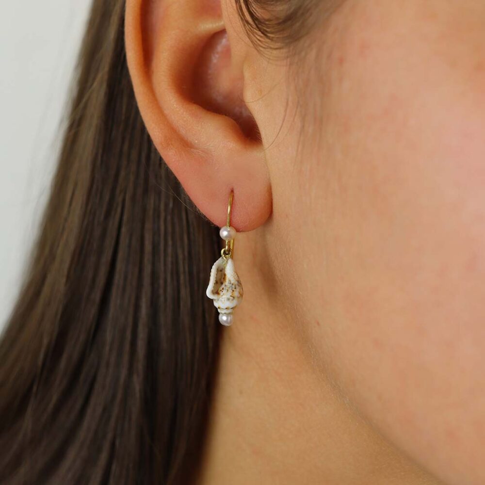 Naja Shell pearl Earrings Heidi Kjeldsen Jewellery ER4834