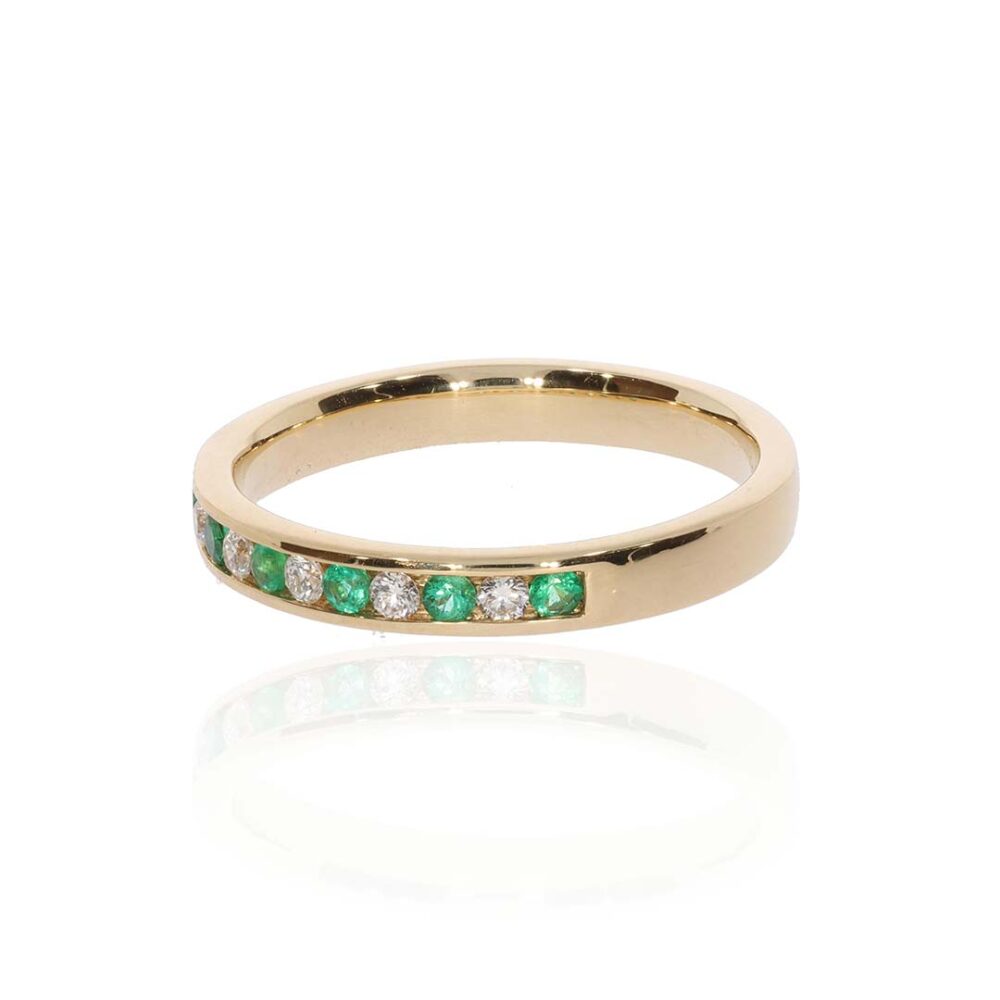 Jette Emerald Yellow Gold Ring Heidi Kjeldsen Jewellery R1797 Side