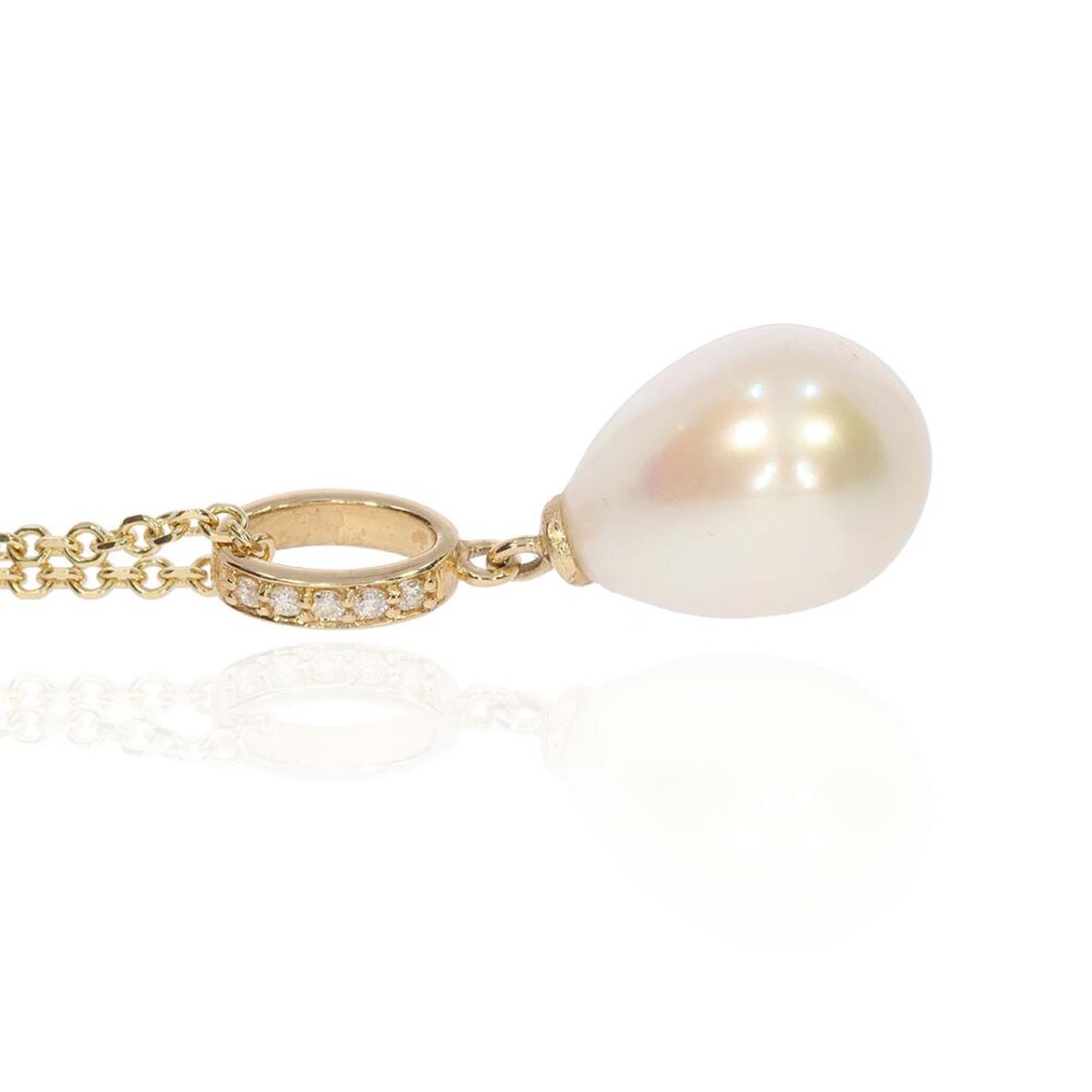 Cultured Pearl and Diamond Pendant Heidi Kjeldsen Jewellery P1558 side