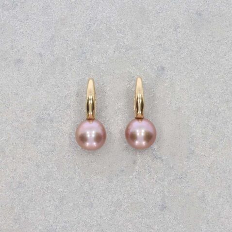 Alma Pink Pearl Gold Drop Earrings Heidi Kjeldsen Jewellery ER2627 still
