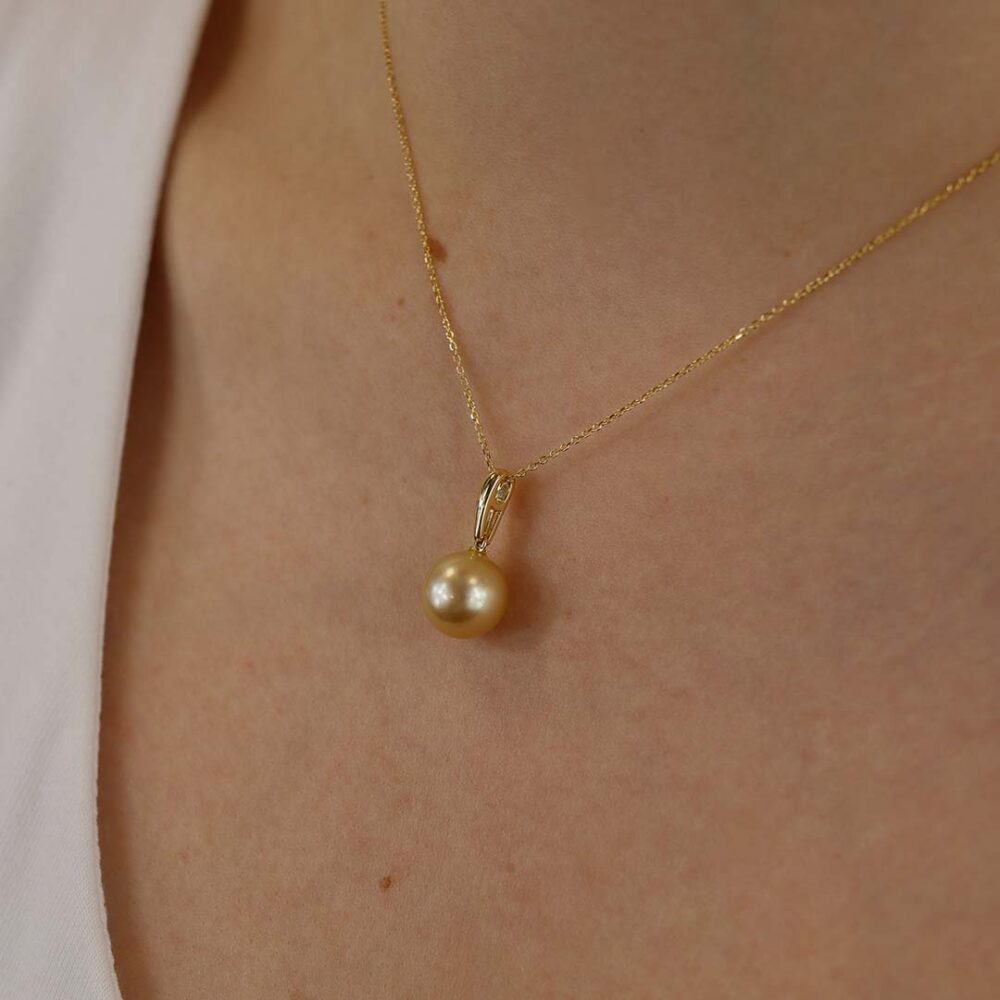 Eliza Golden South Sea Pearl Pendant Heidi Kjeldsen Jewellers P1636