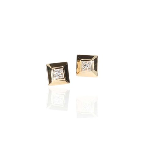 Diamond and yellow gold square earstuds Heidi Kjeldsen Jewellery ER4996 white1