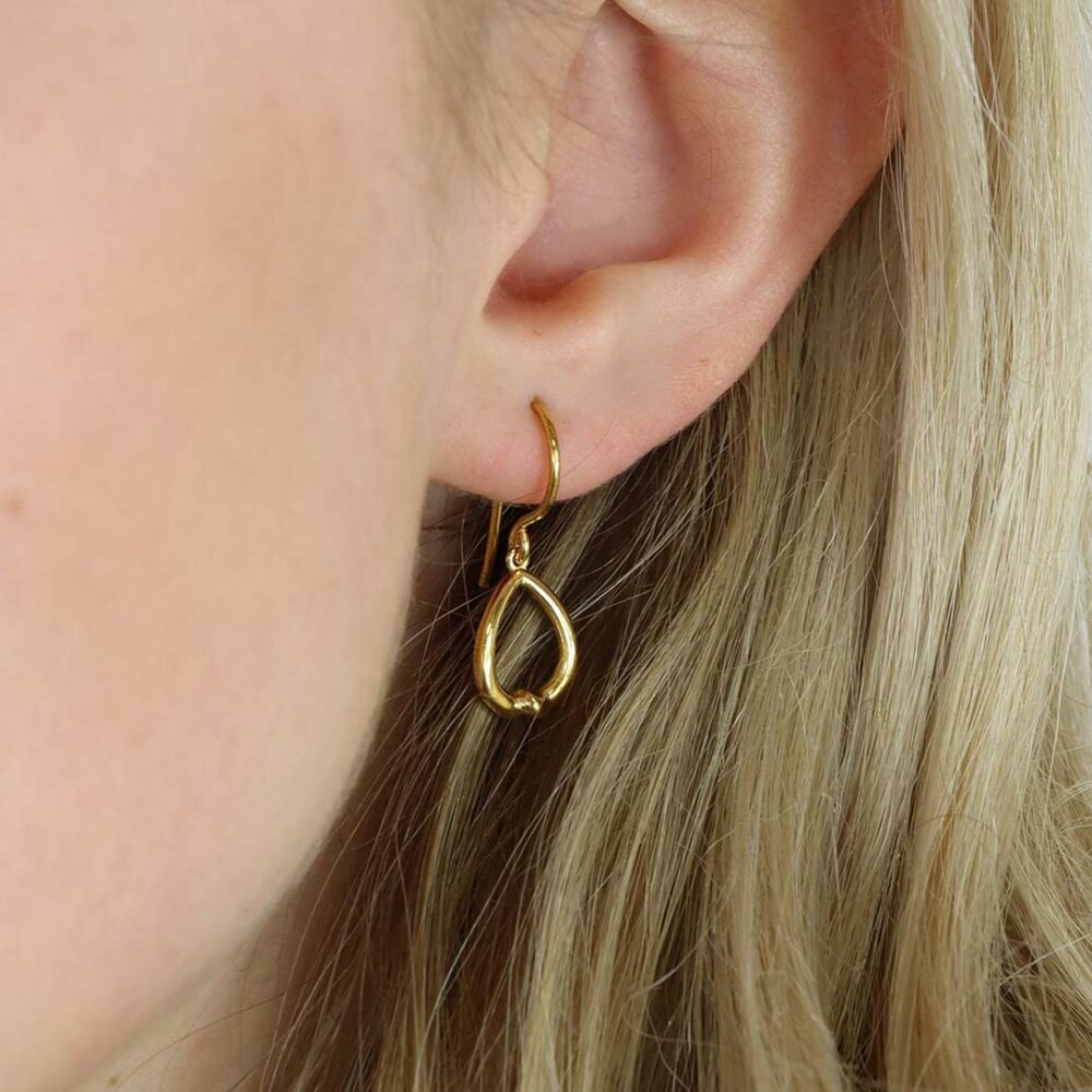 Eliza Kiss Drop Earrings Heidi Kjeldsen Jewellery ER4993 model
