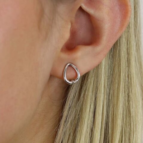 Helle Silver Kiss Earstuds Heidi Kjeldsen Jewellers ER4991 (1)