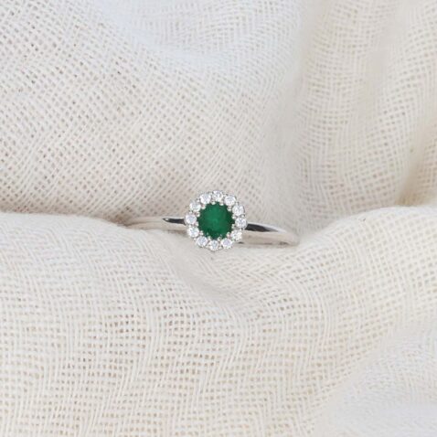Emerald Cluster Silver Ring Heidi Kjeldsen Jewellery R4945 still