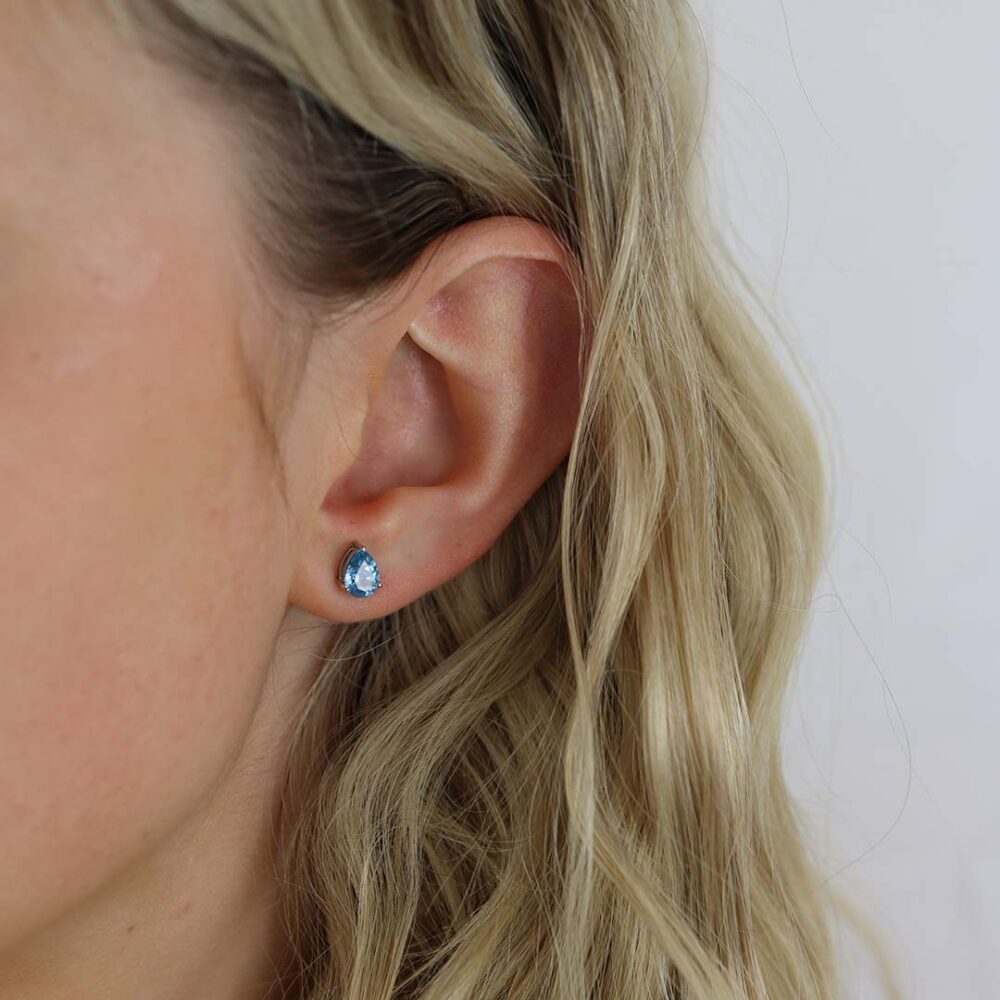 Freja Blue Topaz Pear Shaped Silver Earrings Heidi Kjeldsen jewellery ER4882 model