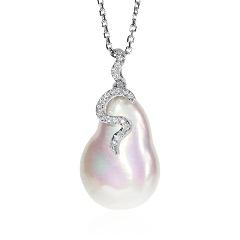 Margit Baroque Pearl and Diamond Pendant By Heidi Kjeldsen Jewellery P1443 face