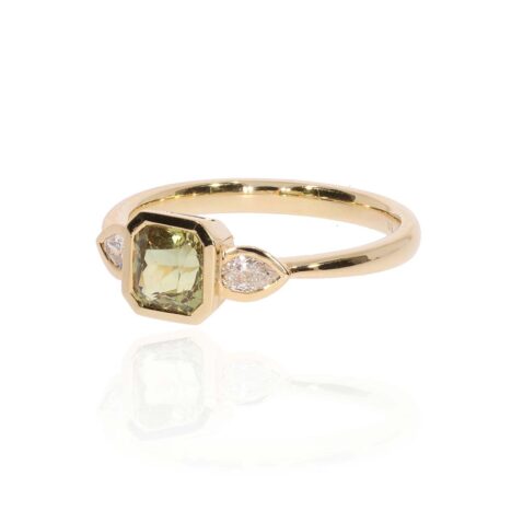 Sara-Green Sapphire Diamond Ring Heidi Kjeldsen Jewellery R1891 white1