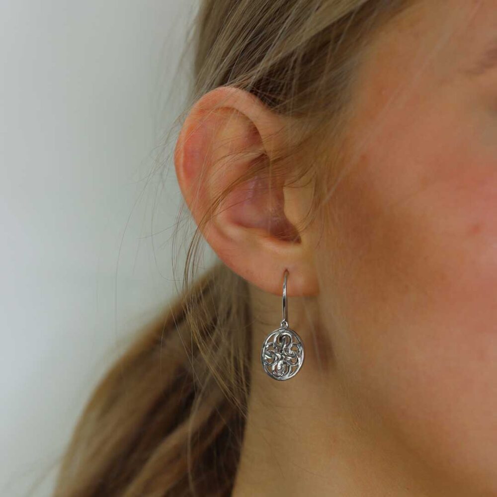 Tove Heidi Kjeldsen Love knot Earrings ER2350 model1