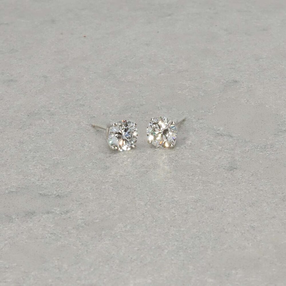 Karina Laboratory Grown Diamond Earstuds Heidi Kjeldsen Jewellery ER5029 still