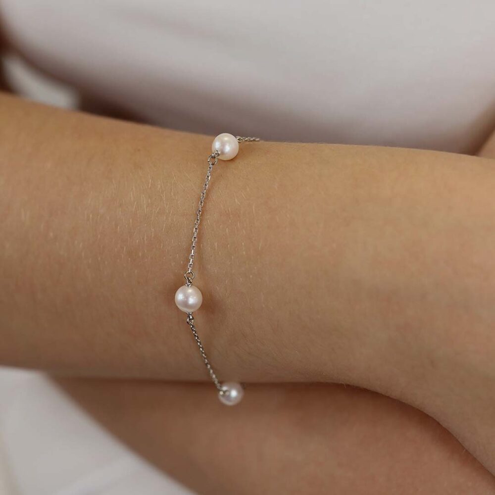 Margit Akoya Pearl White Gold Bracelet Heidi Kjeldsen Jewellers BL4139