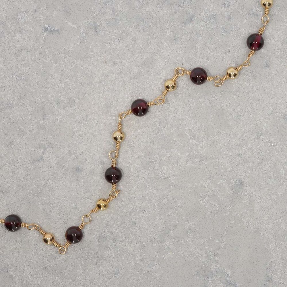 Naja Garnet Goldfilled Bead Necklace Heidi Kjeldsen Jewellery NL1249 still