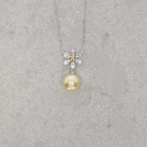 Sofia Golden South Sea Pearl Diamond Flower Pendant Heidi Kjeldsen Jewellery P1684 white
