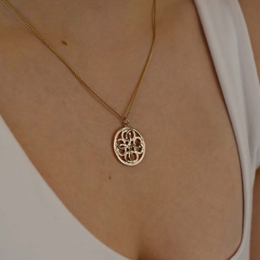 Tove Large Love Knot Gold Pendant Heidi Kjeldsen Jewelelrs P1673