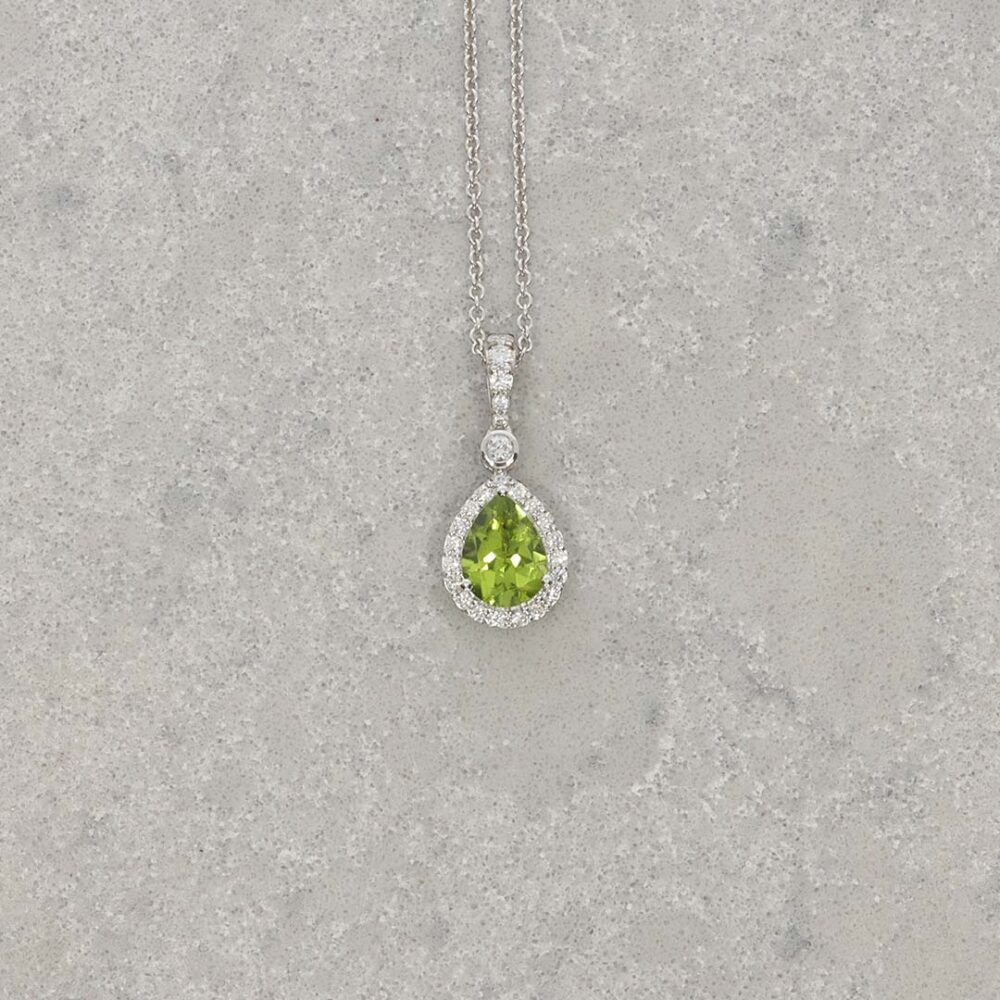 Nanna Peridot Emerald Diamond Pendant Heidi Kjeldsen Jewellery P1694 still