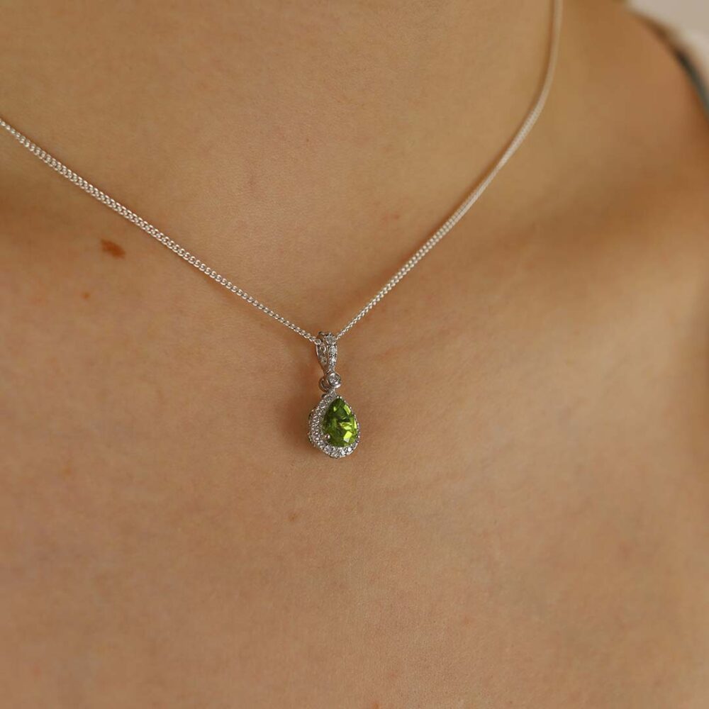 Nanna Peridot Emerald Pendant Heidi Kjeldsen Jewellers P1694