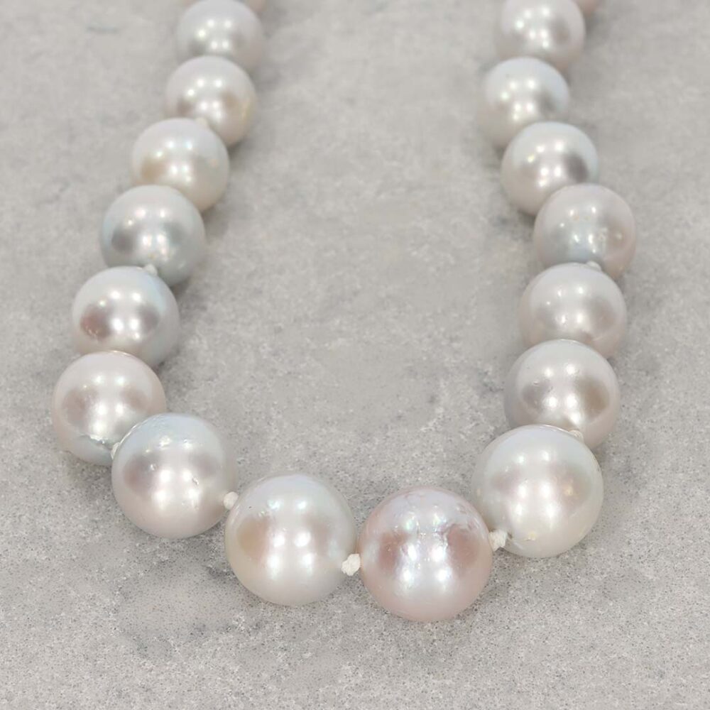 PLNL0002 Preloved South Sea Pearl Necklace Heidi Kjeldsen Ltd still