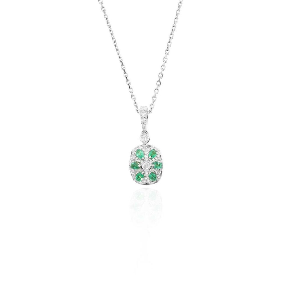 Nanna Peridot Emerald Diamond Pendant Heidi Kjeldsen Jewellery P1724 white