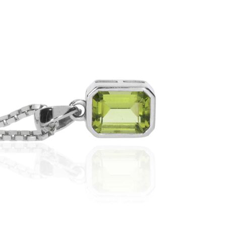 Nanna Peridot Octogen Silver Pendant Heidi Kjeldsen Jewellery P1609 P1746 side