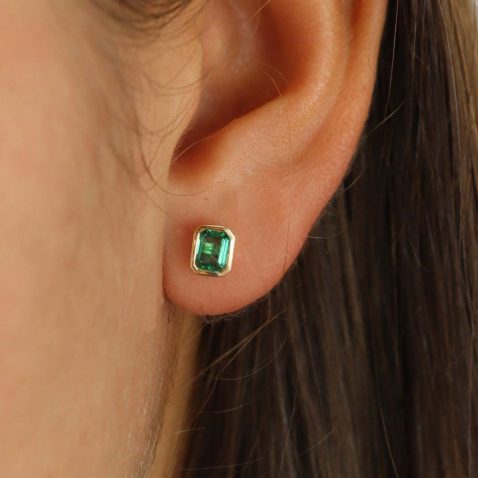Jette Emerald Earstuds Heidi Kjeldsen Jewellers ER6008 (1)