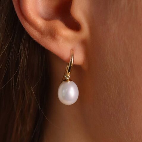 Cultured Pearl Drop Earrings ER2466 and Akoya Pearl Necklace NL1152 By Heidi kjeldsen Jewellery Model 9