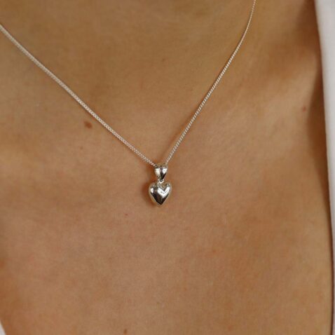 Eliza White Gold Heart Pendant Heidi Kjeldsen Jewellers P1726 model
